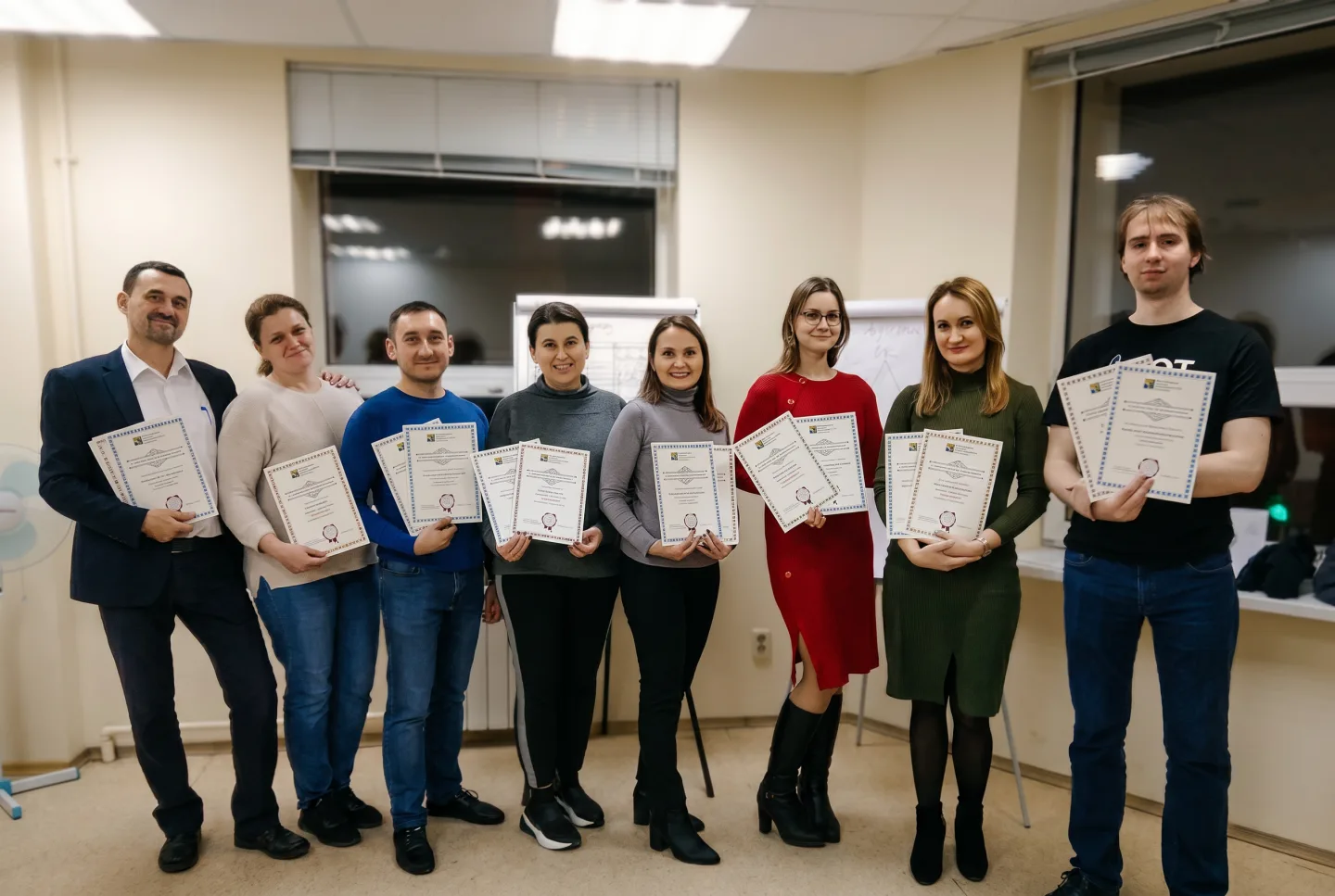 Выпускники МАБК с дипломами
